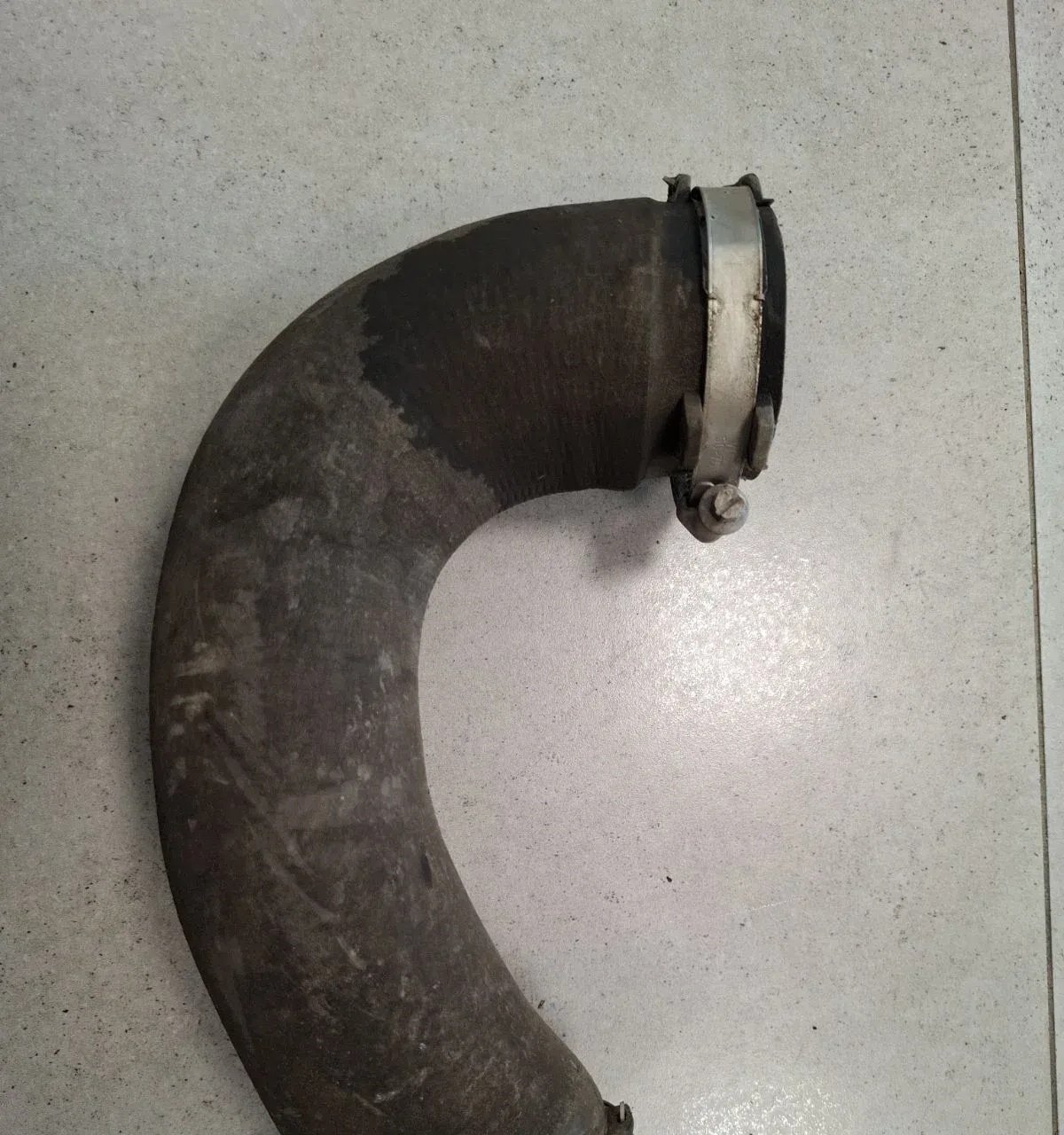 Intercooler hose Audi A4 B8 2.0 TDI 8k0145709h