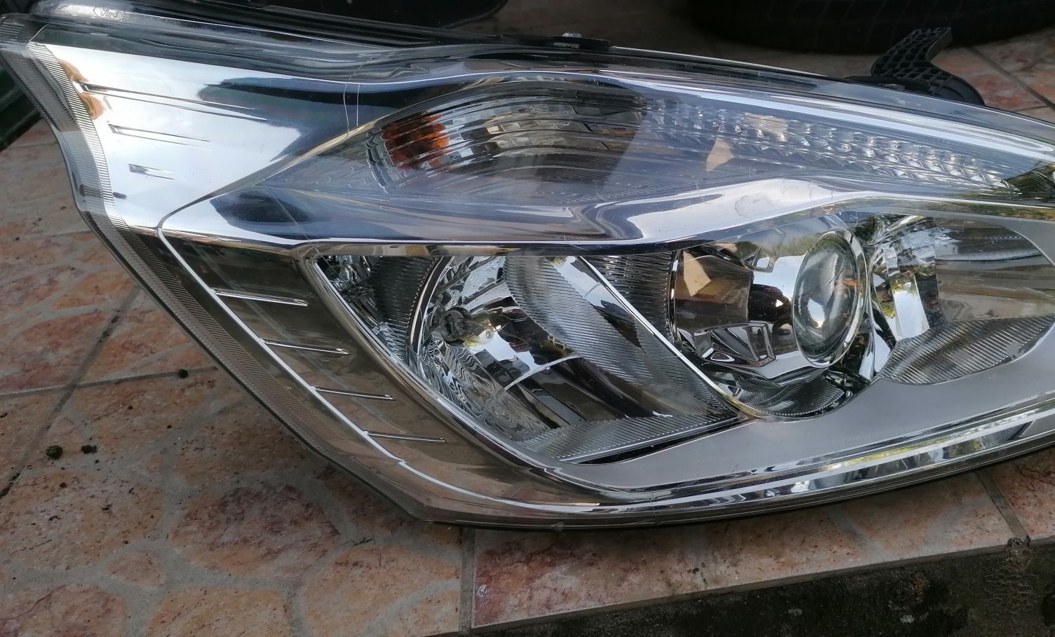 Right halogen headlight Ford Transit Custom 13-18