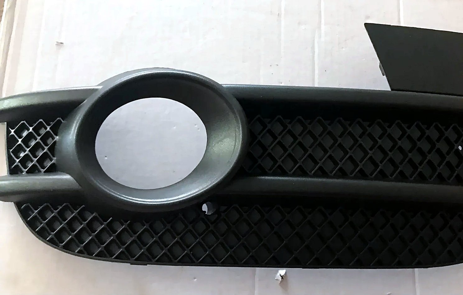 Right fog light surround trim Audi Q3 2012