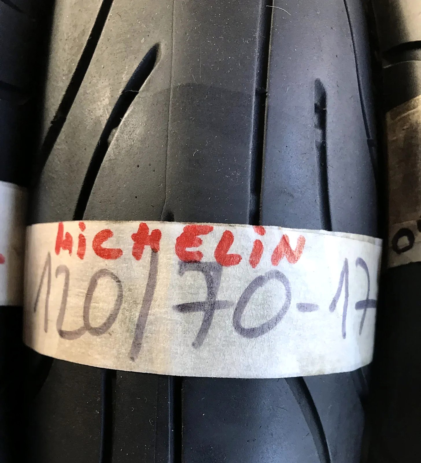 Michelin 120/70-17 polovna moto guma