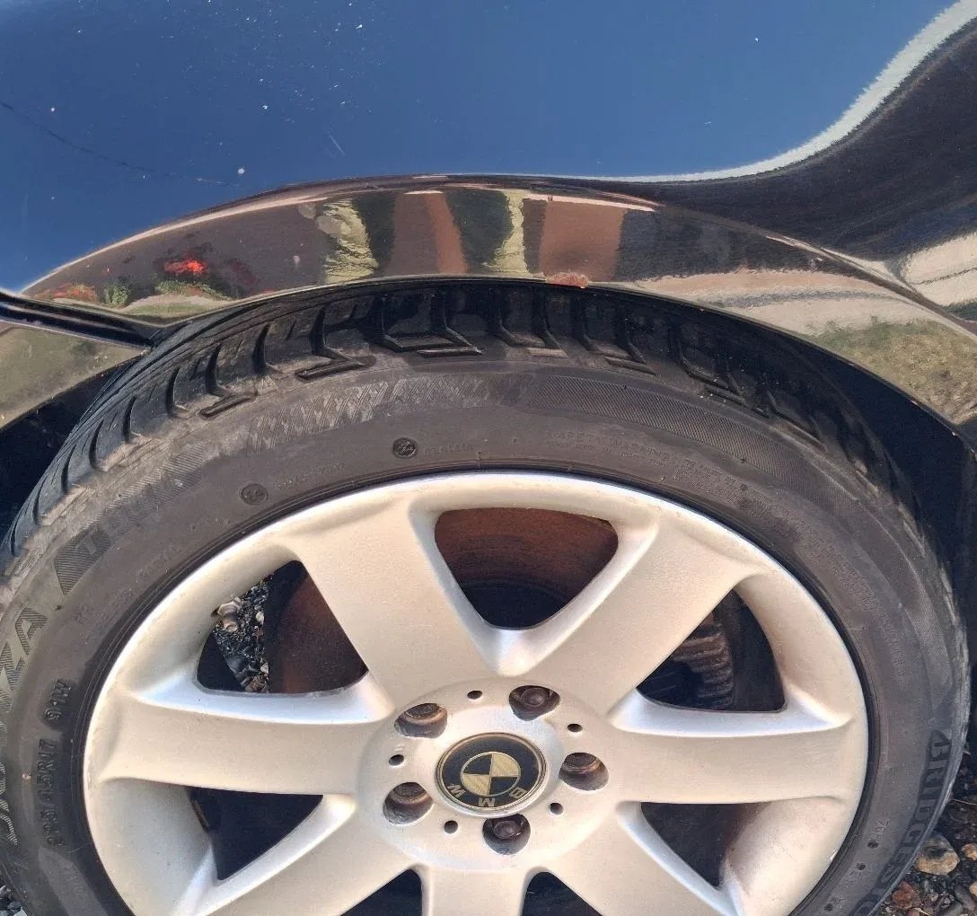 Levo krilo BMW E90 E91