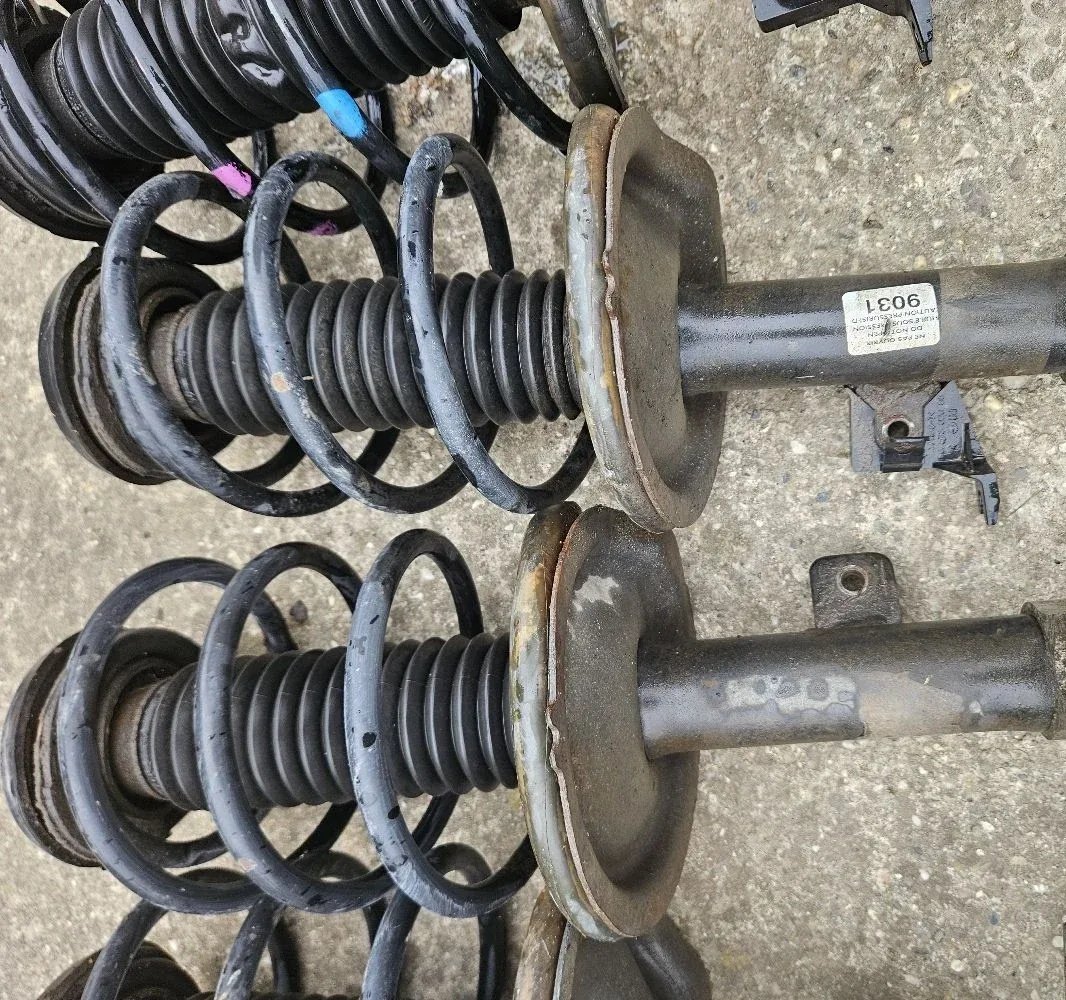 Front shock absorbers Peugeot 307