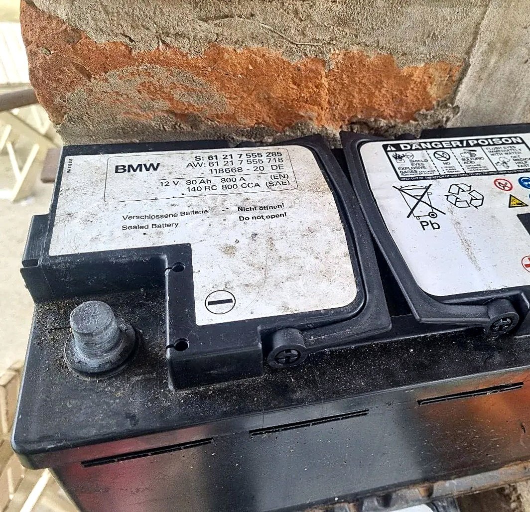 Car battery 80Ah