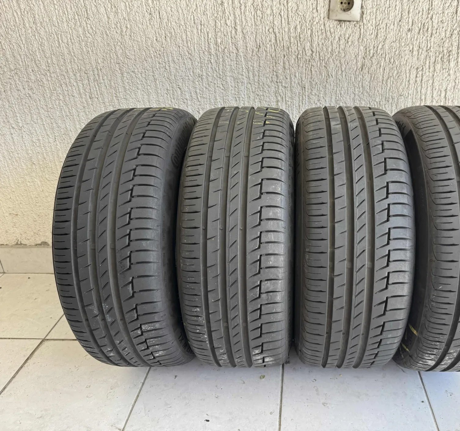 Continental 205/45 R17 summer tyres