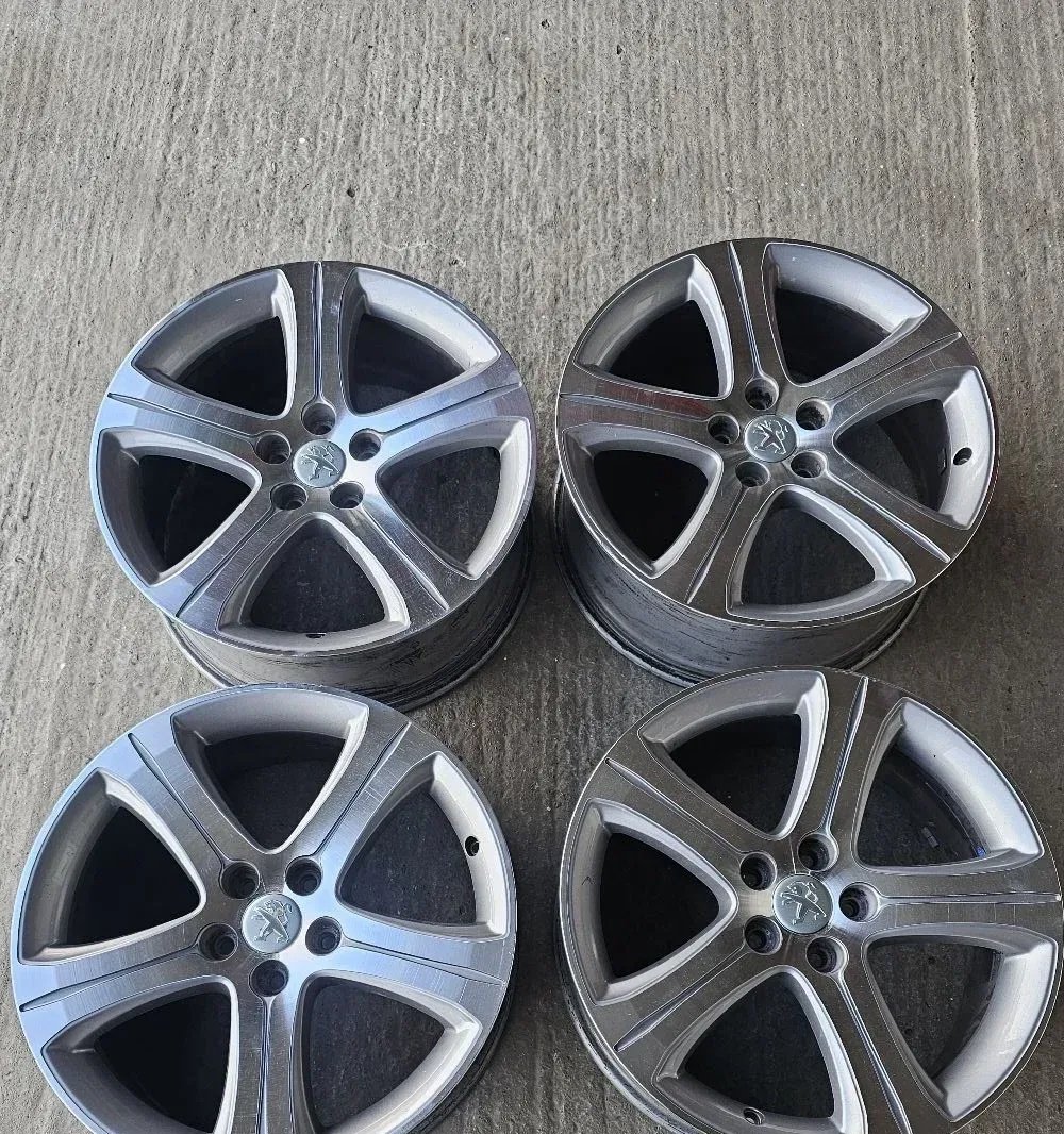 Pezo 508 alloy wheel 8J x 18 ET42 5x108 DIA65.1