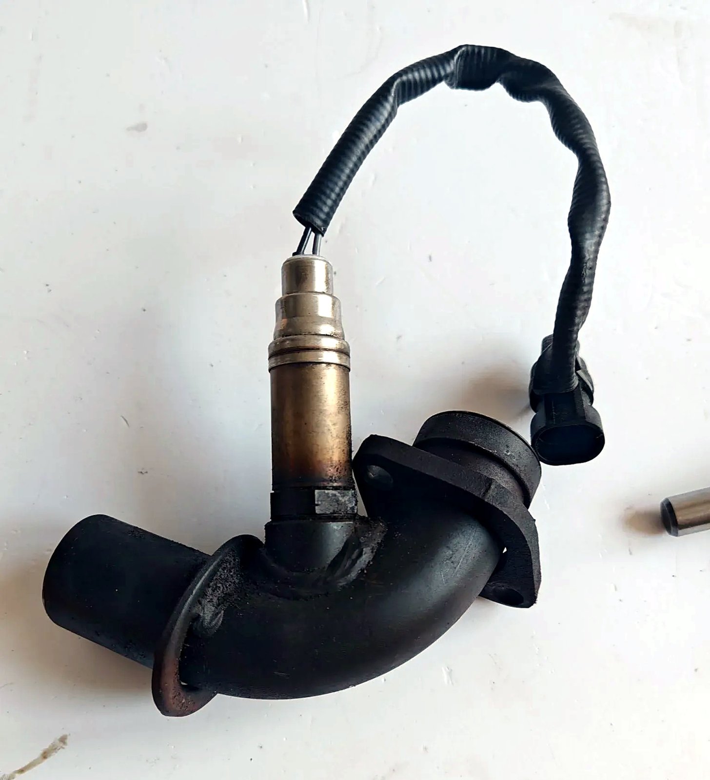 Vespa GTS exhaust manifold with lambda sensor