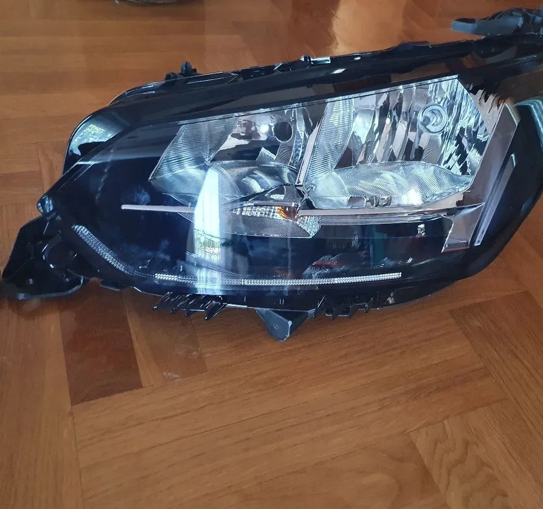 Peugeot 2008 II Front Headlights OEM