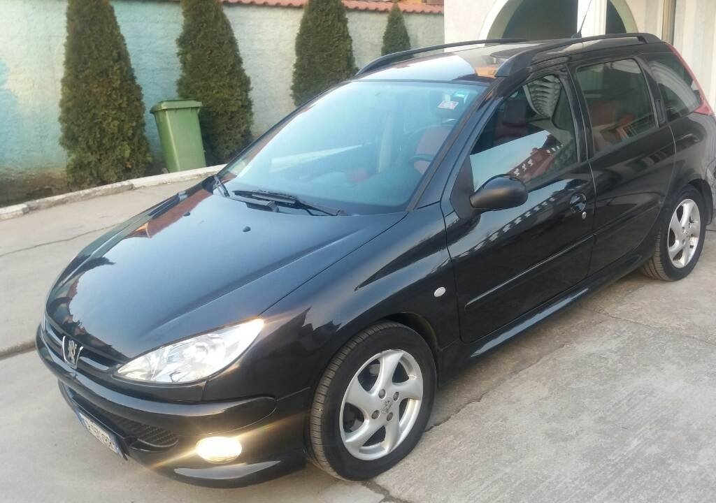 Подержанные запчасти для Peugeot