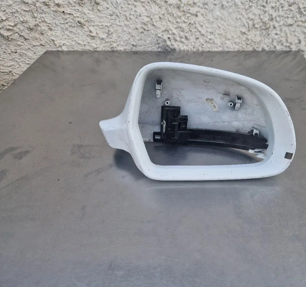 Mirror cover Audi A3 2008-2012 facelift right with turn signal