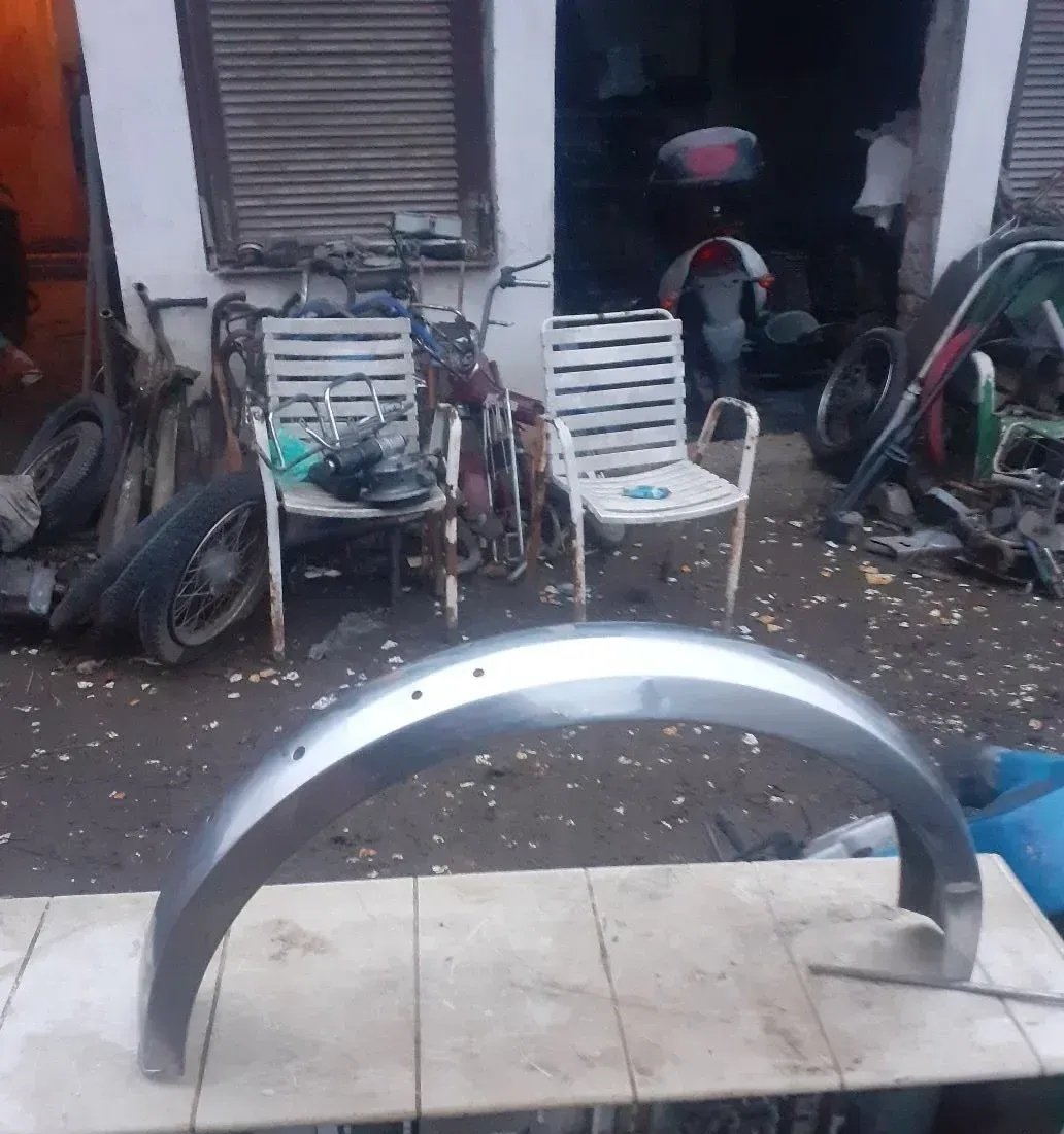 Motorcycle rear fender