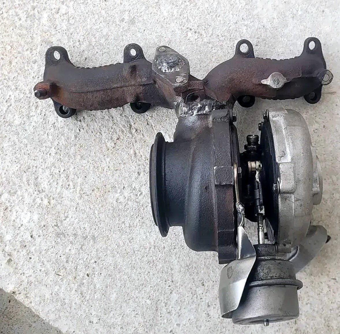 BMW turbina 2260V za 1.9 TDI