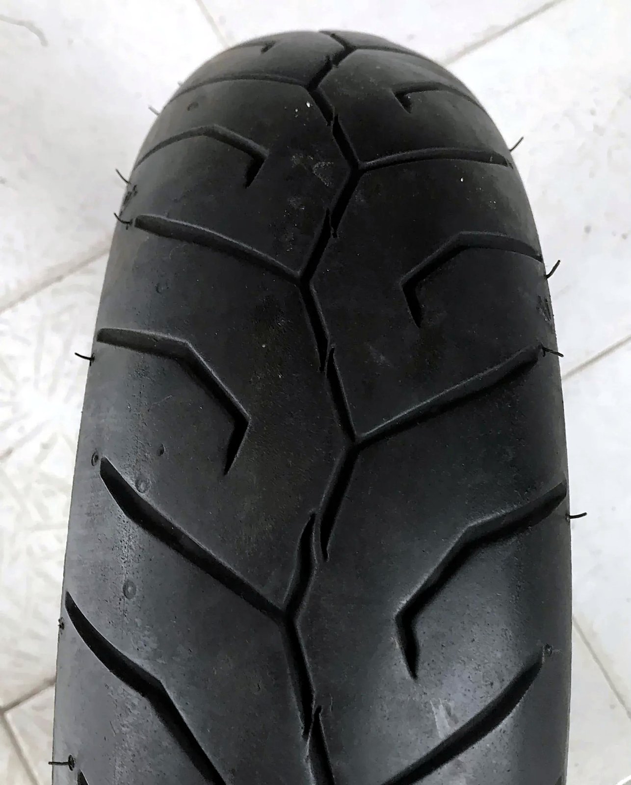 Pirelli Diablo 120/70-12 polovna guma