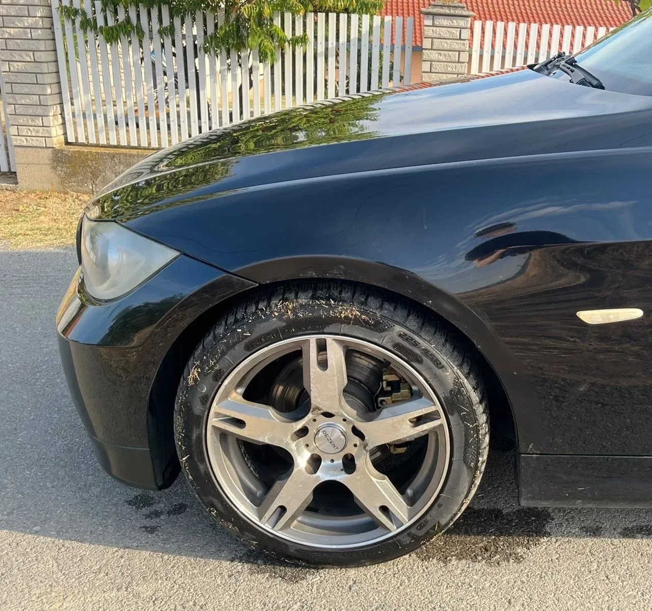 Prednje levo krilo BMW E90 E91