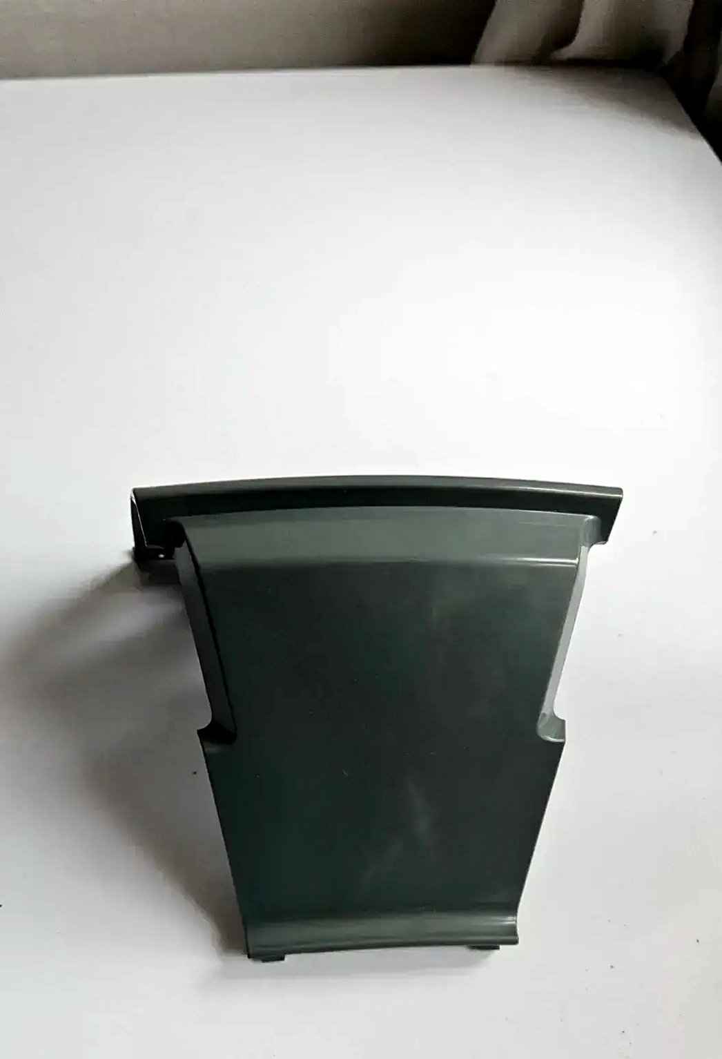 Rear plastic between footrests Piaggio X10