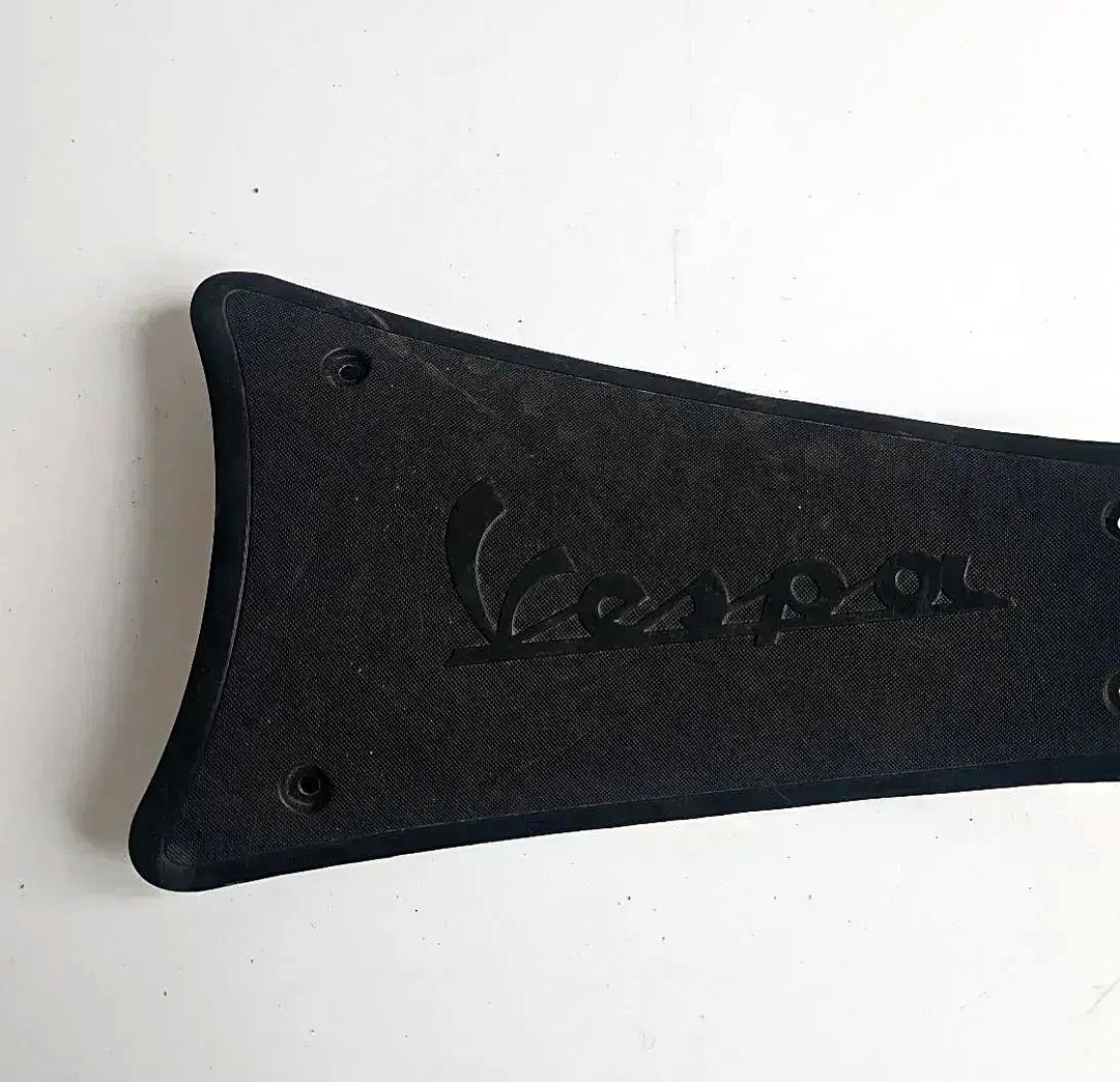 Battery cover Vespa Primavera Sprint