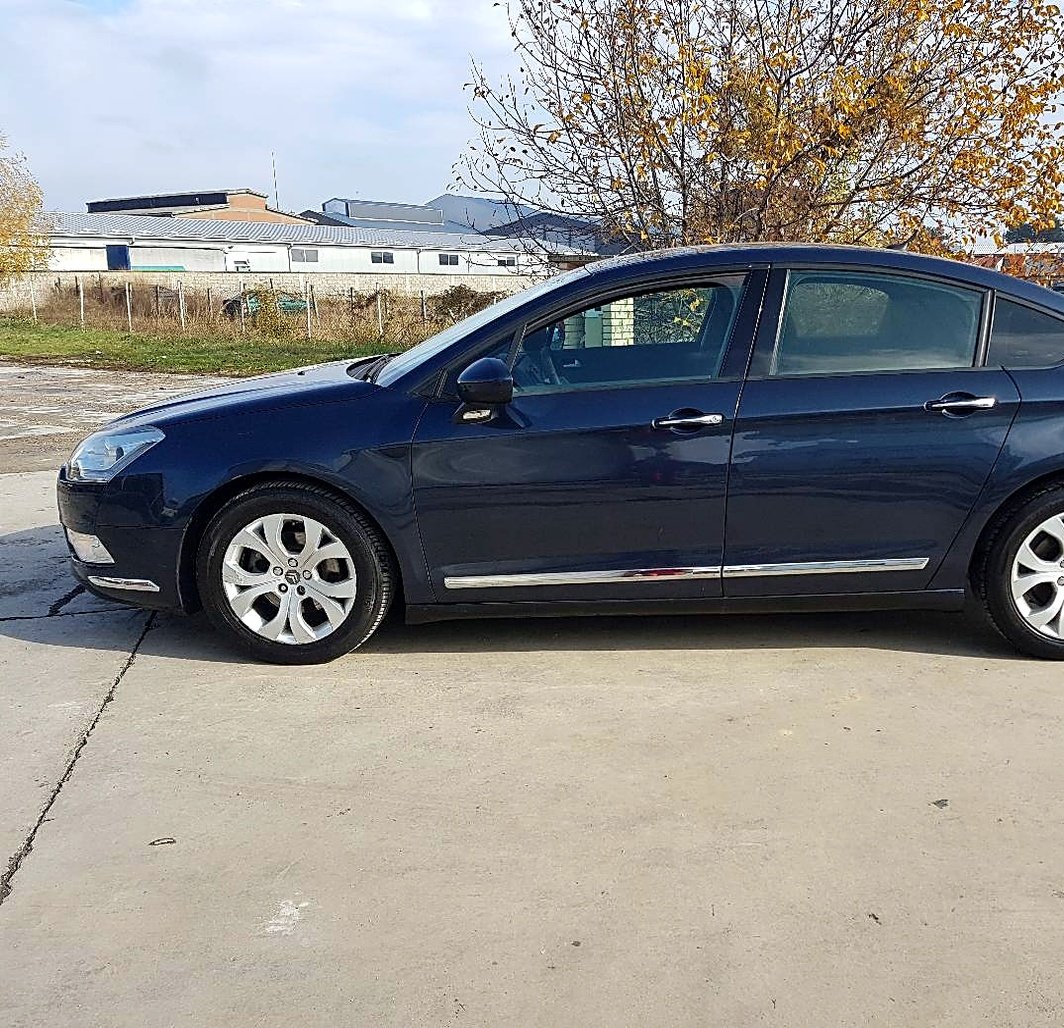AC compressor and AC hoses Citroen C5 X7