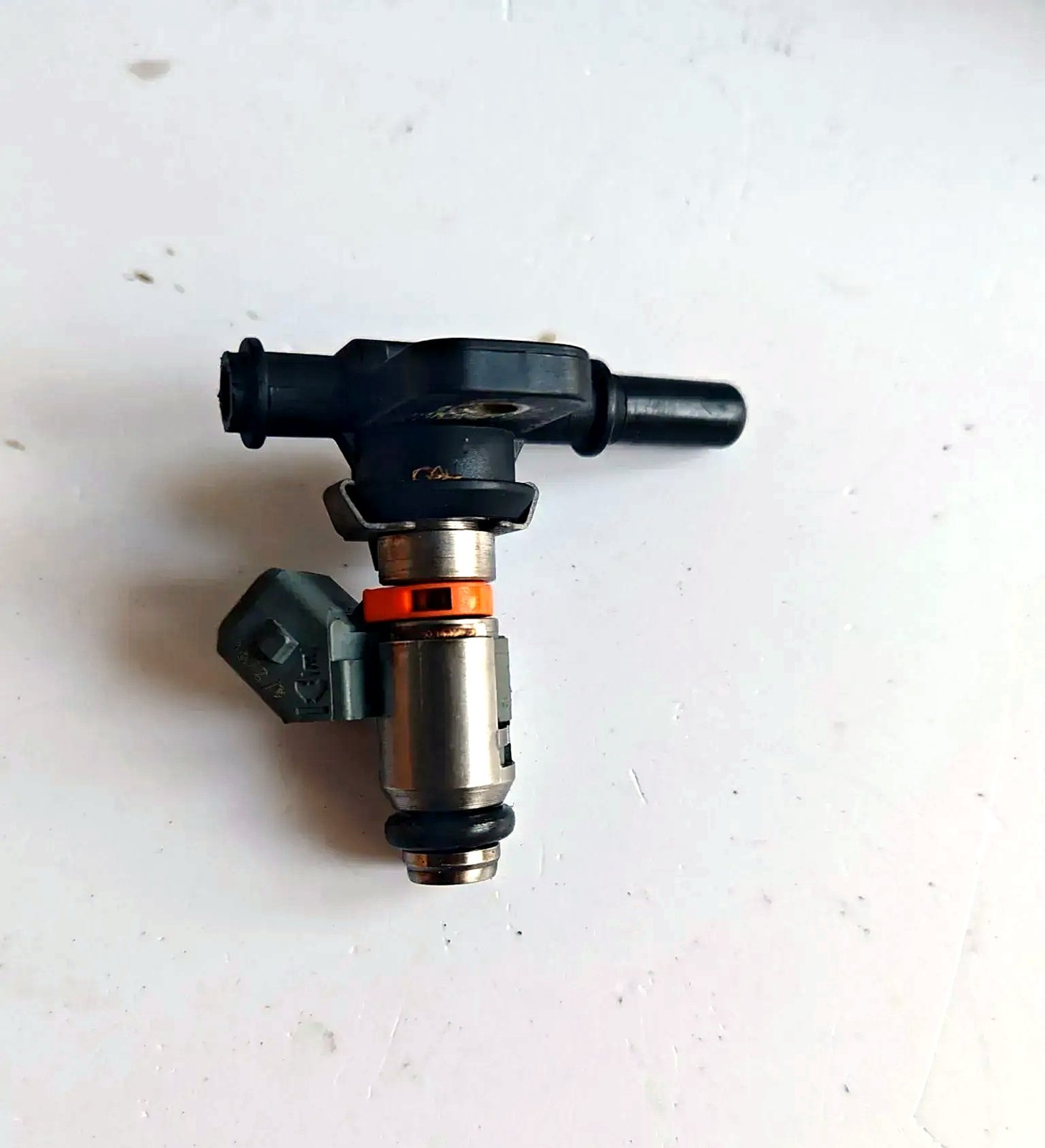 Original Vespa GTS injector