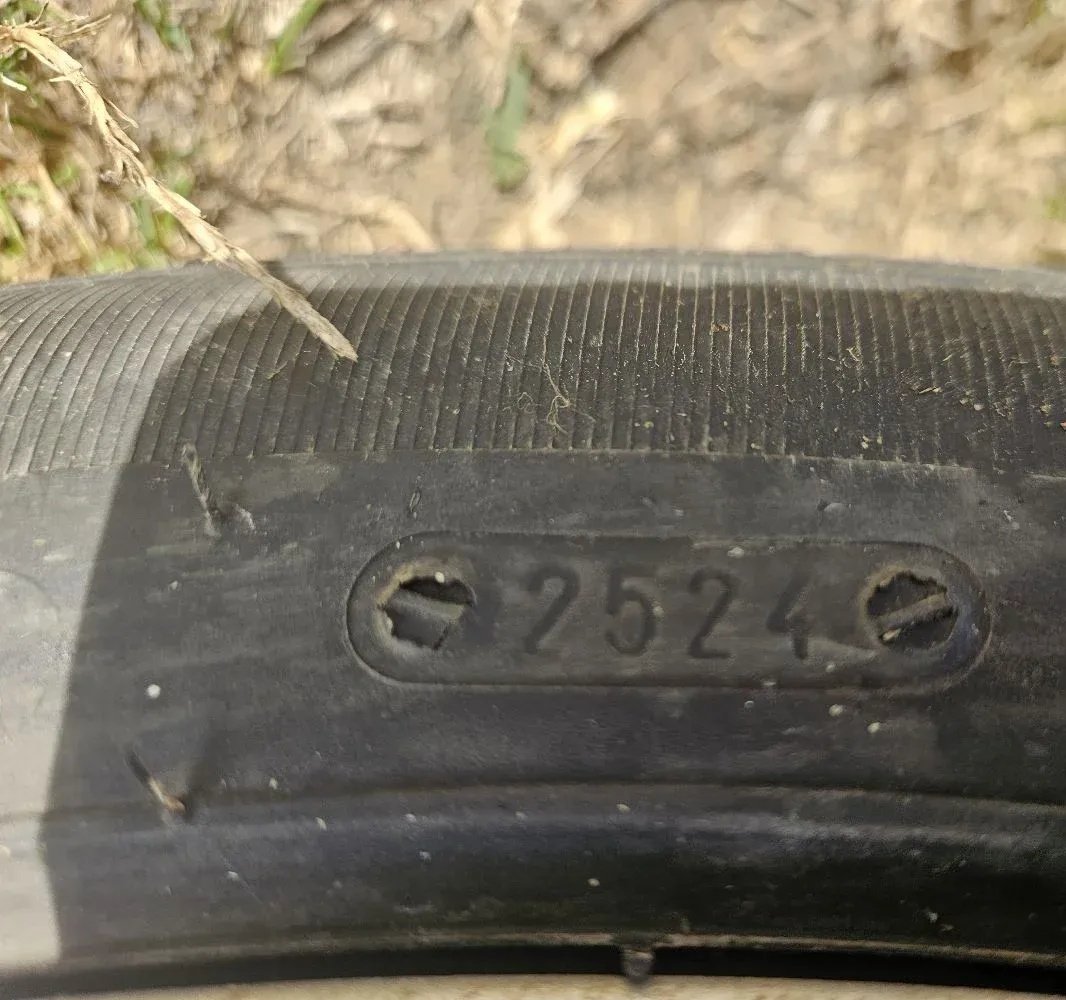 Winter tyres with rims 205/55 R16 4x108 set of 4