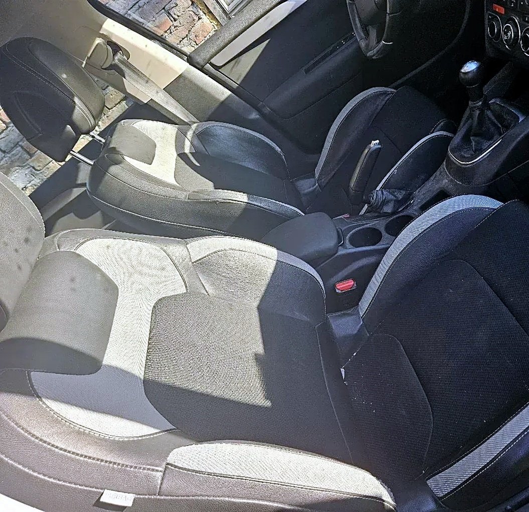 Citroen C4 2013 seats half-leather ISO FIH massage