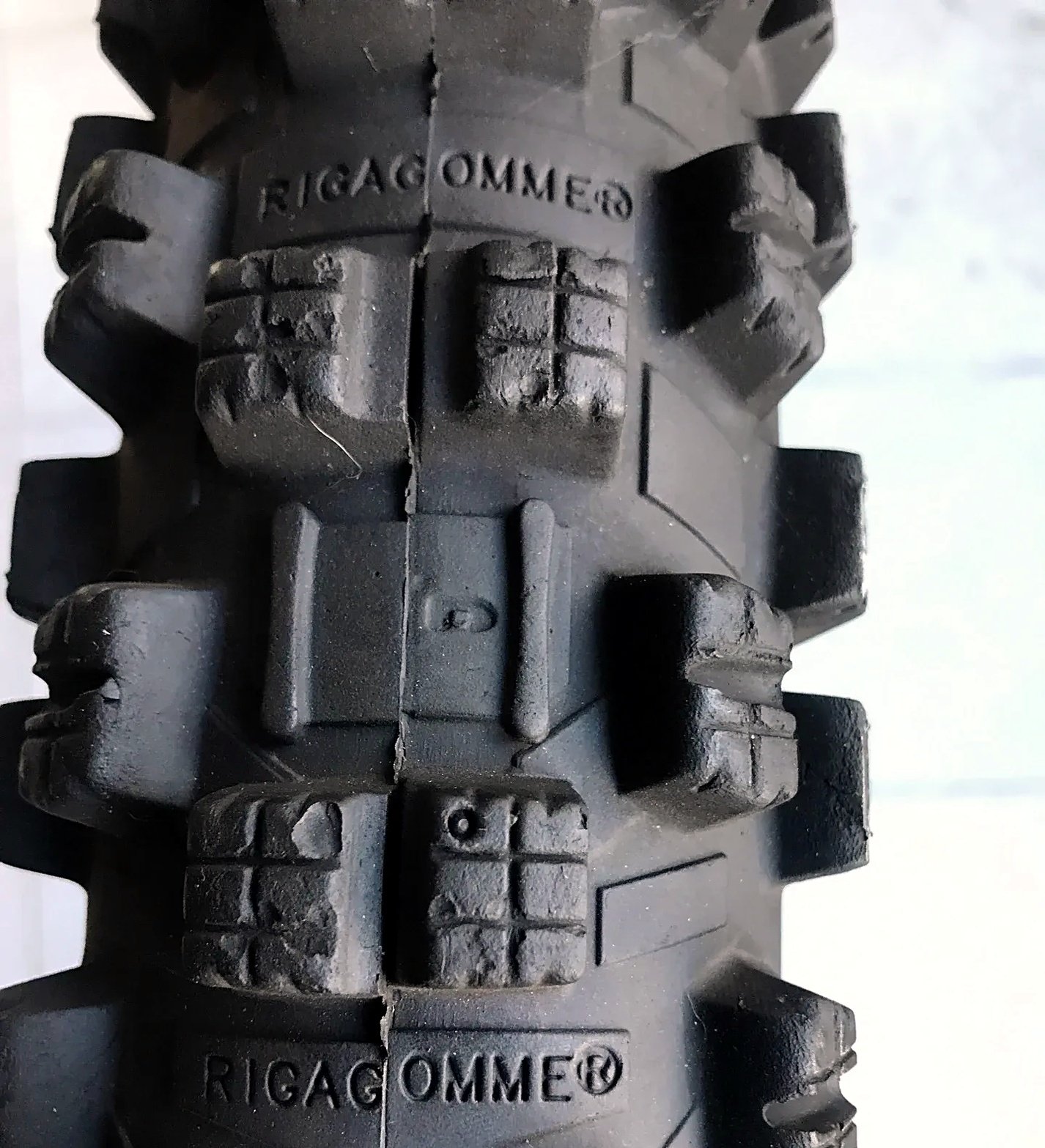 Zetlax 90/90-21 motocross tyre