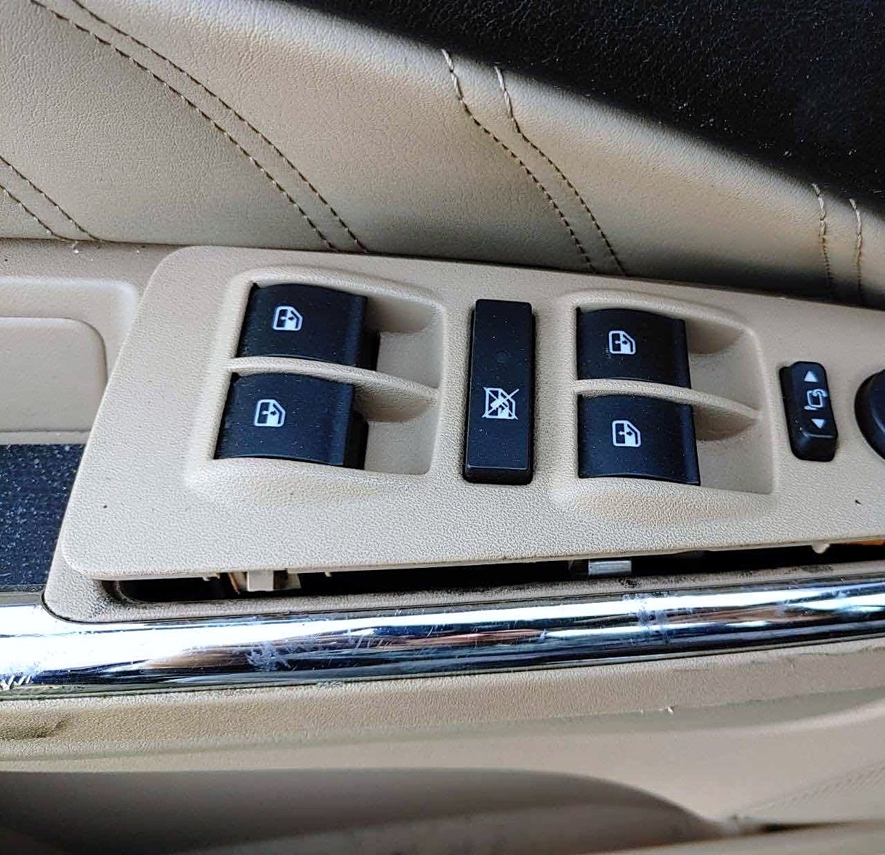 Power window switches Lancia Delta 2008
