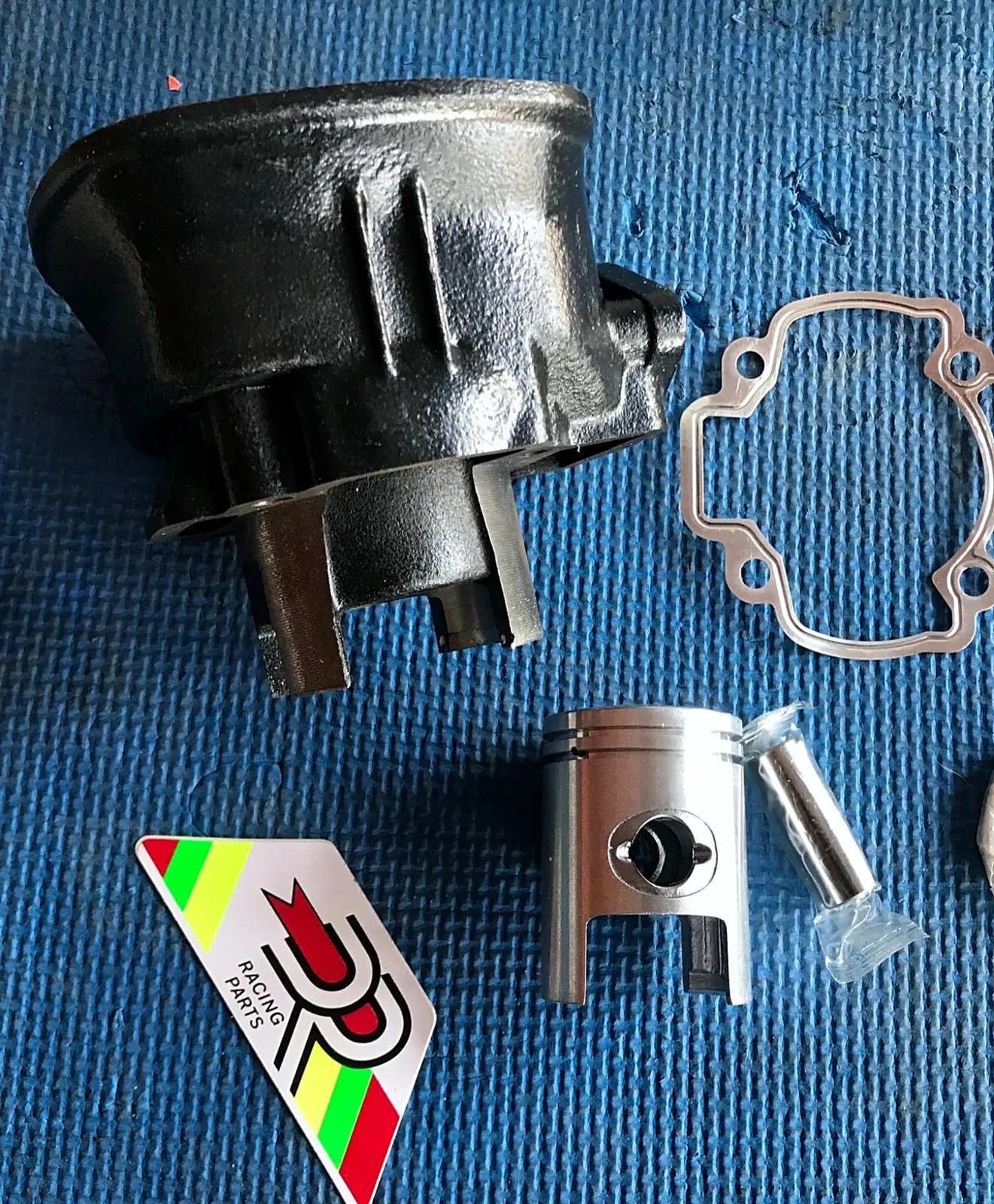 Racing Parts 110 Piaggio 40mm kit: cylinder, piston with rings, pin, circlips, gaskets