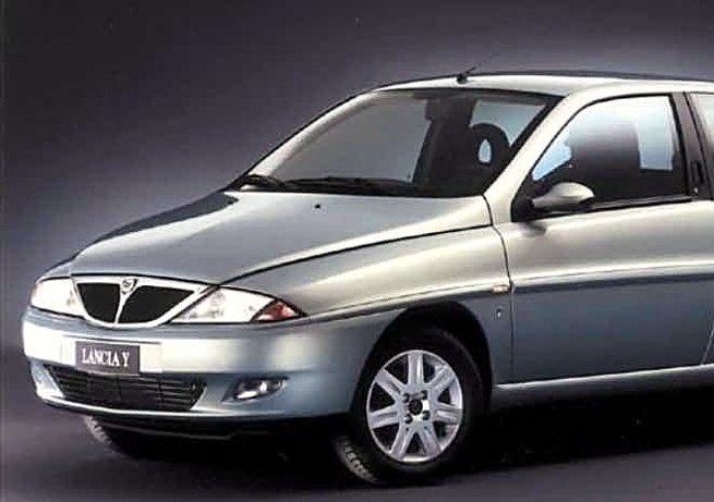 Lancia Y 2001 kompletan auto u delovima