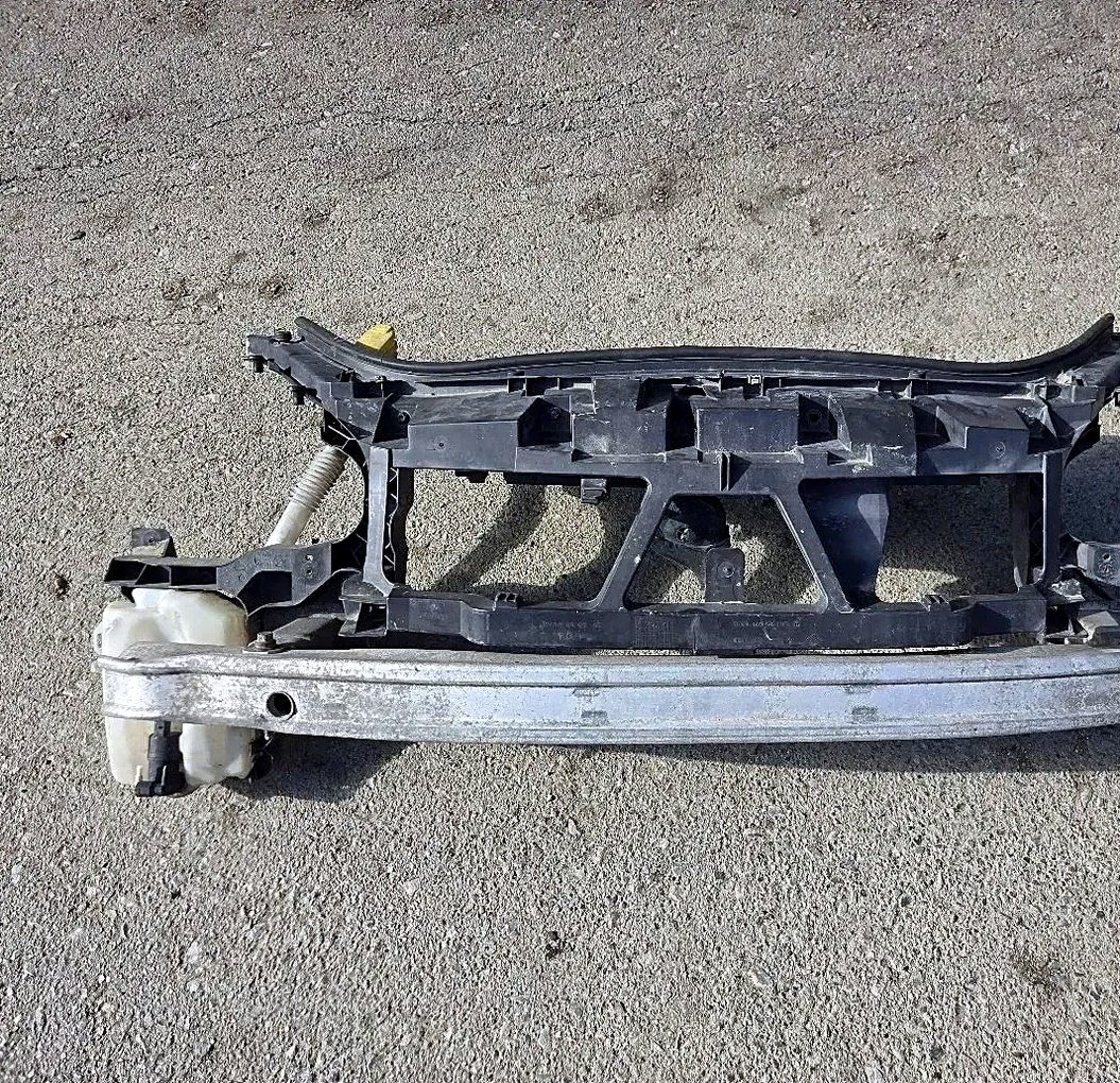Renault Scenic Grand Scenic front panel tie bar