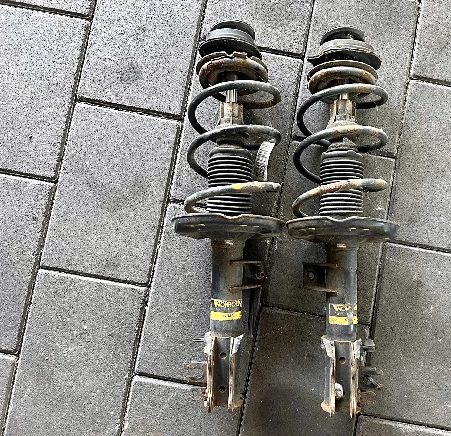 Front left right suspension spring Fiat 500