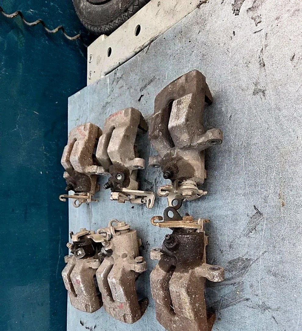 Rear left right brake caliper Renault Megane 2