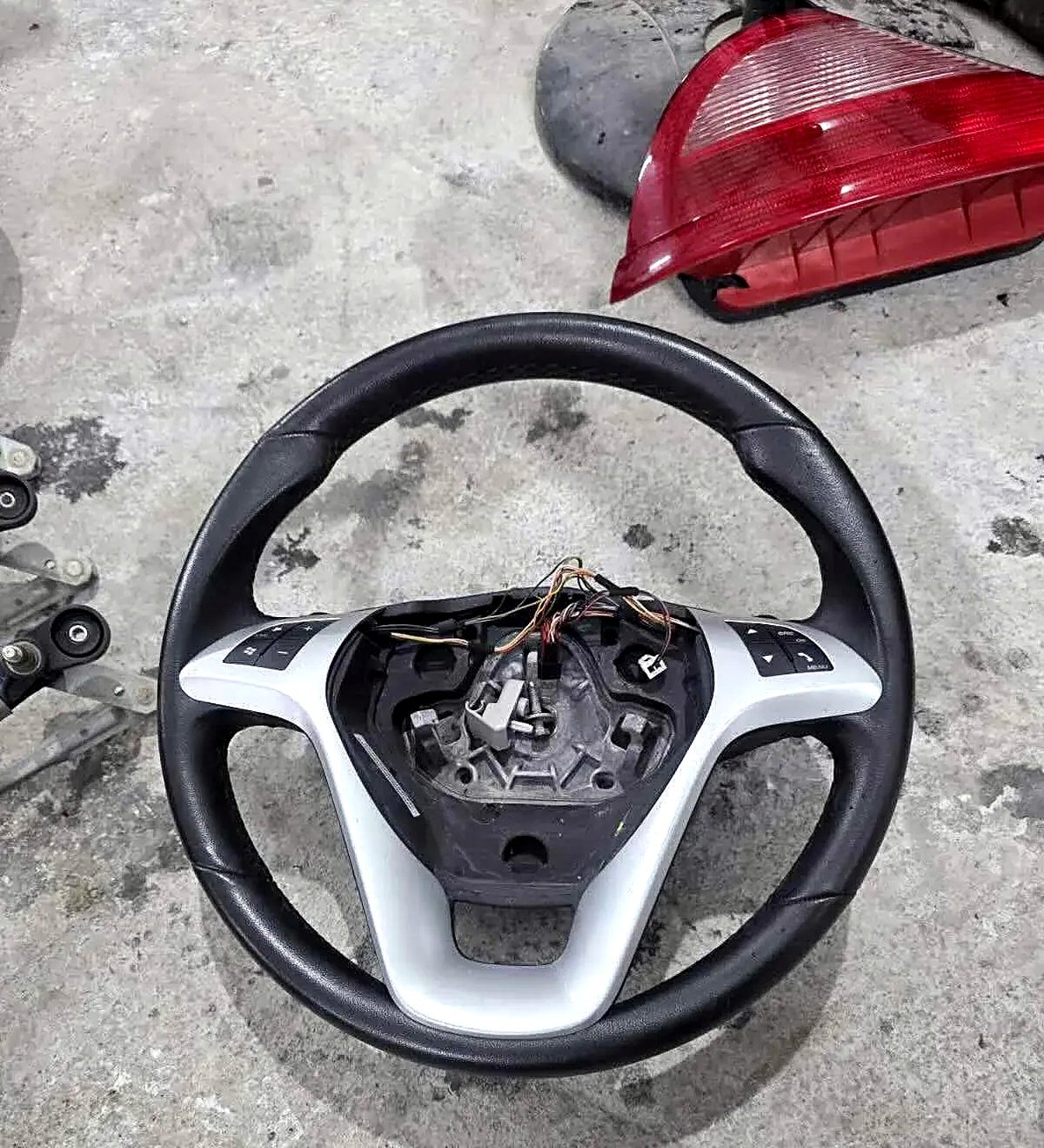 Steering wheel Lancia Delta 2009