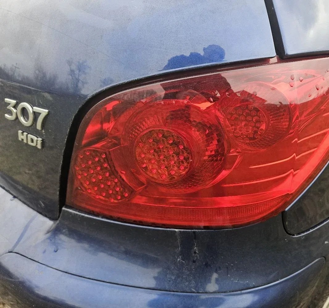 Headlight tail light Peugeot 307 facelift