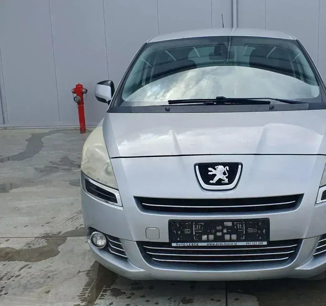 Peugeot 5008 1.6 eHDi