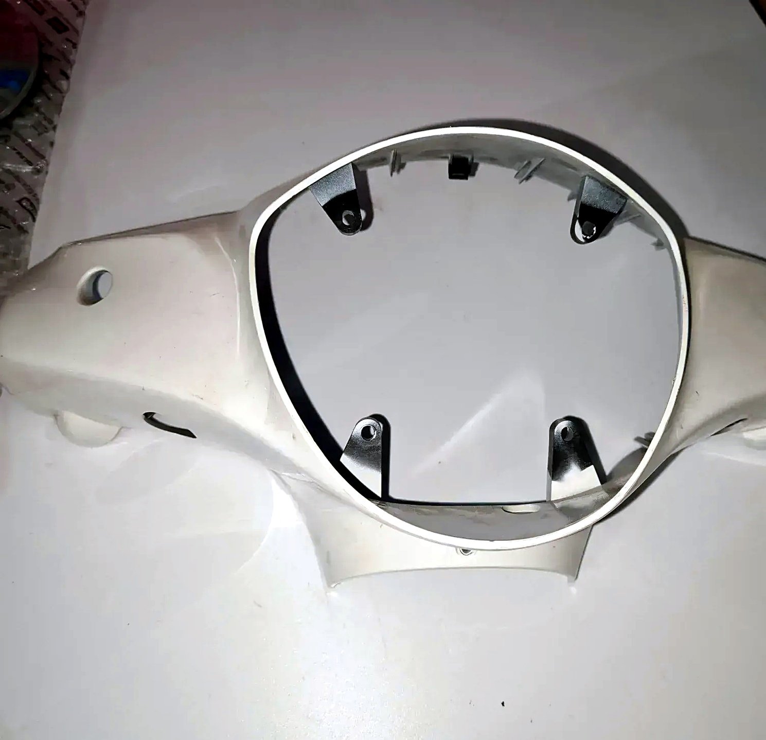 Front headlight cover Piaggio Fly 50/150 652741