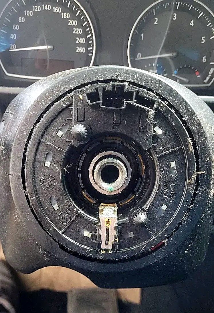 Steering wheel spiral cable BMW X3 E83