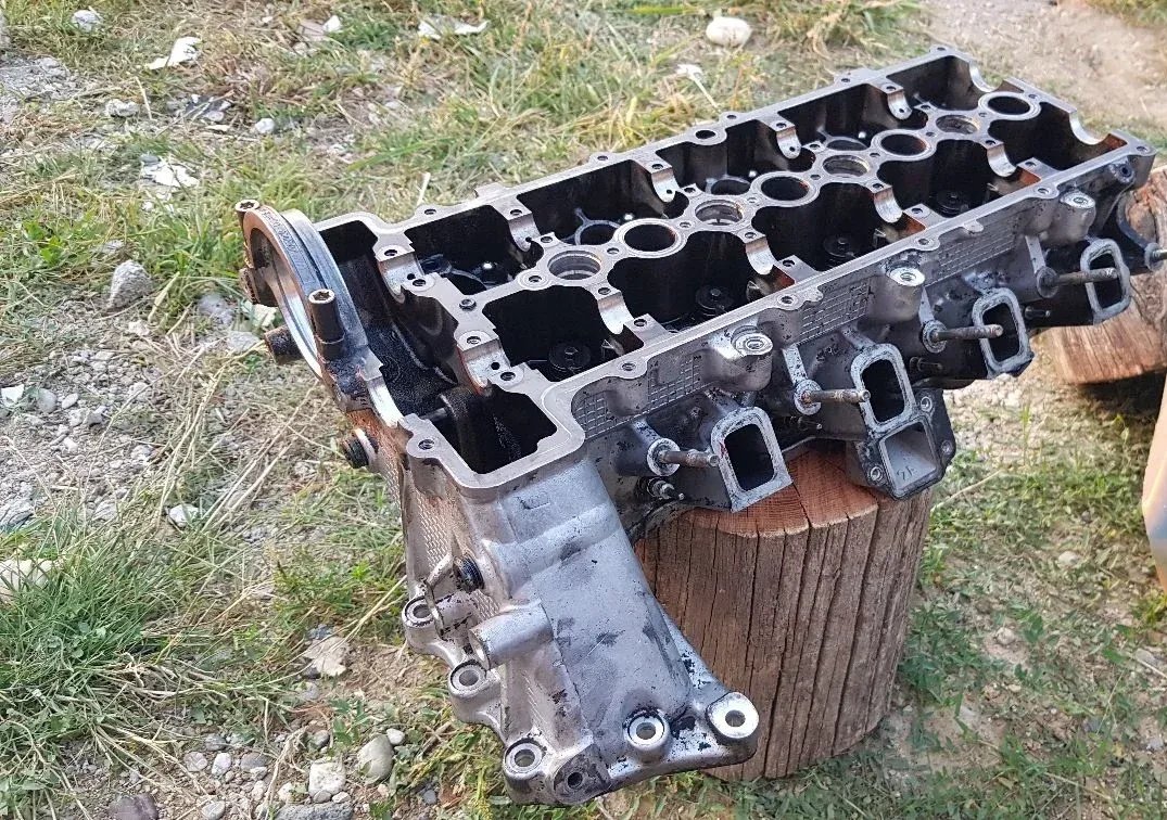 Cylinder Head BMW E46 320d