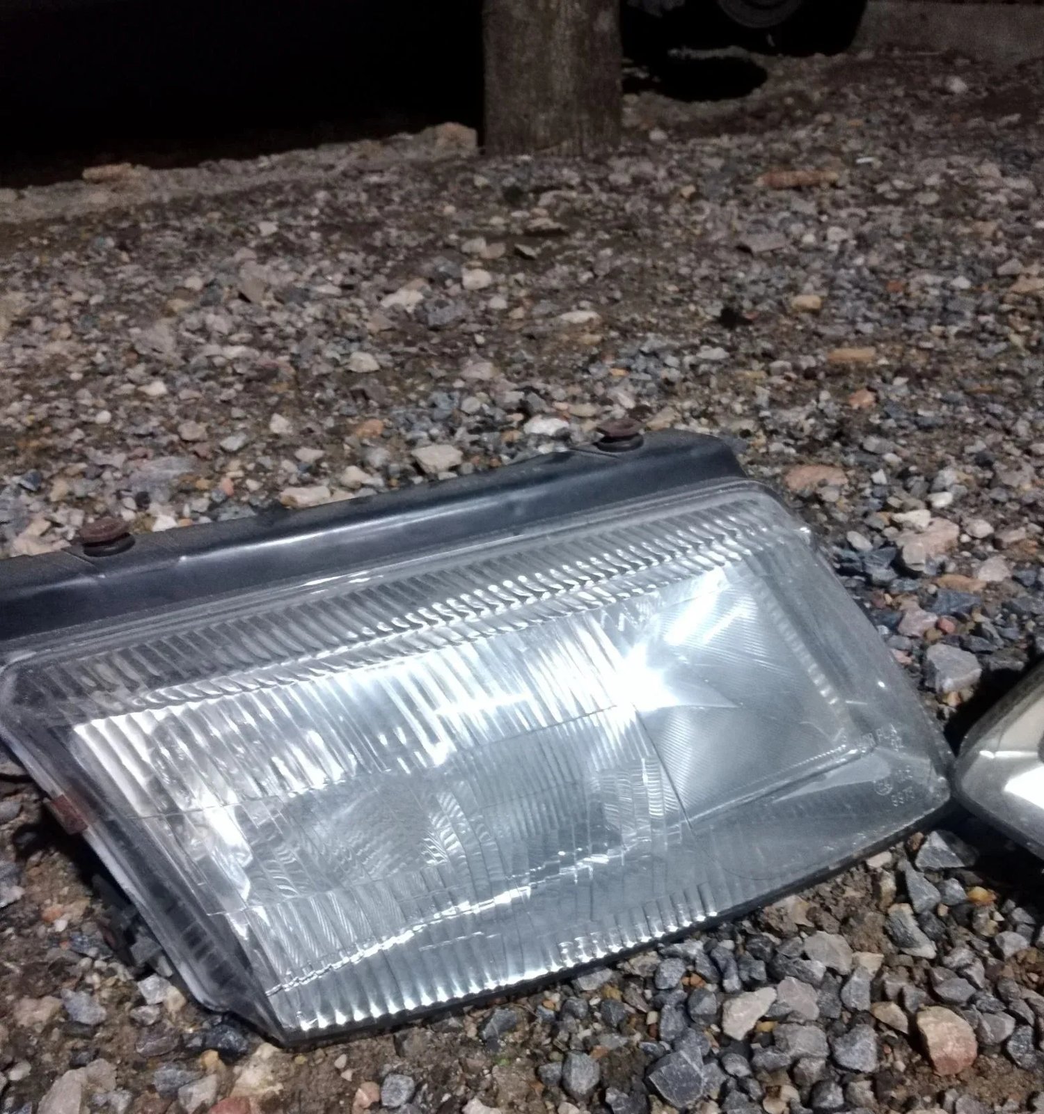 Left headlight VW Passat B5