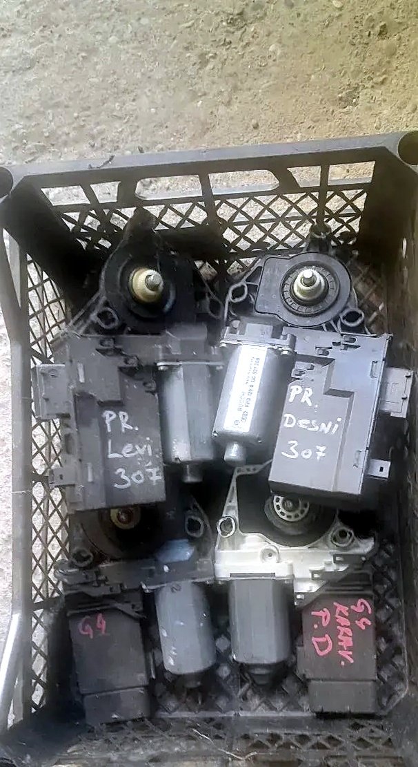Engine mount VW Golf 4