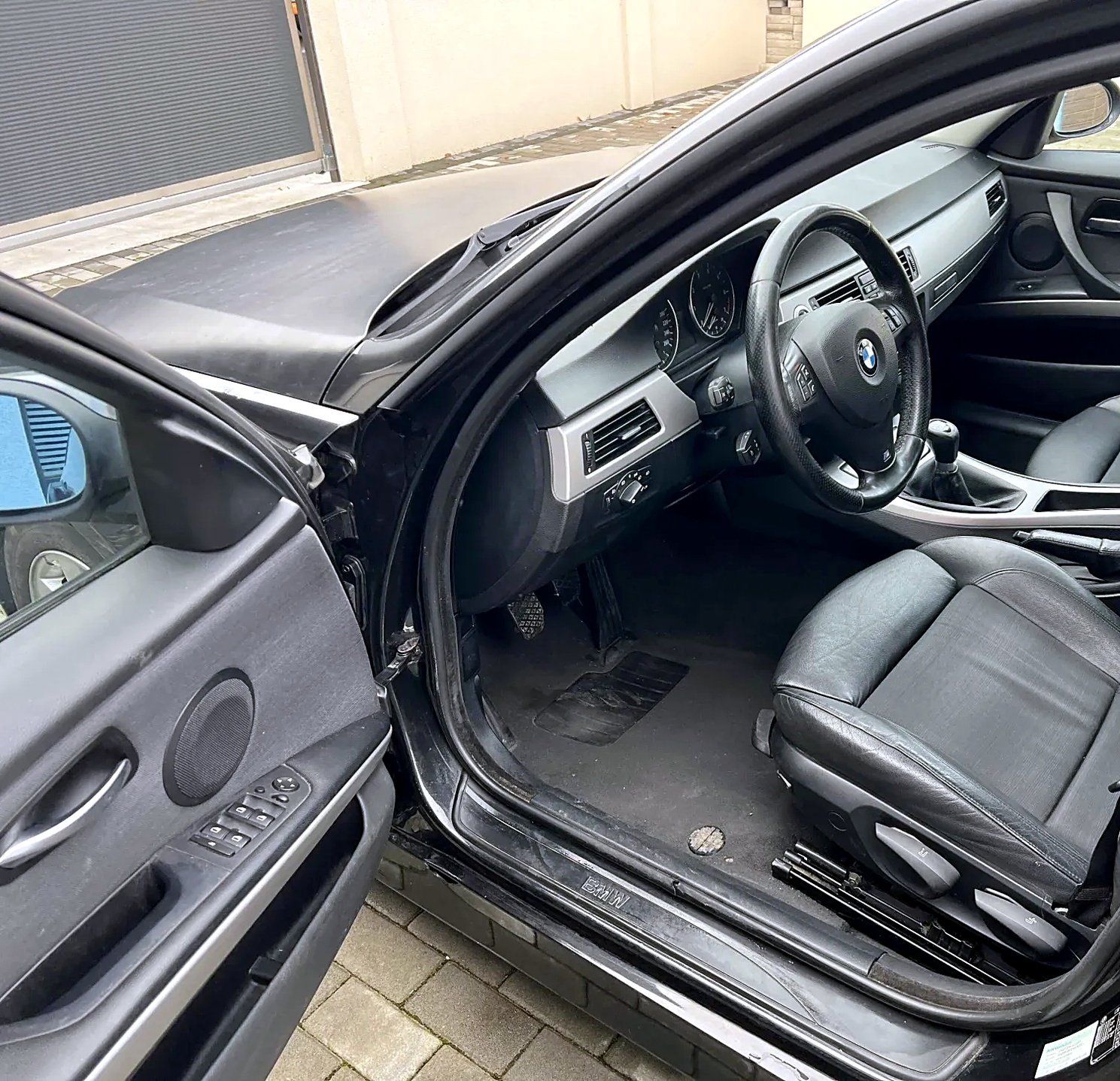 Tabla sa suvozačevim airbegom BMW E90 E91
