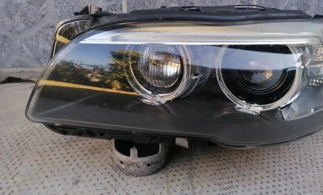 Levi prednji far BMW F10 LCI