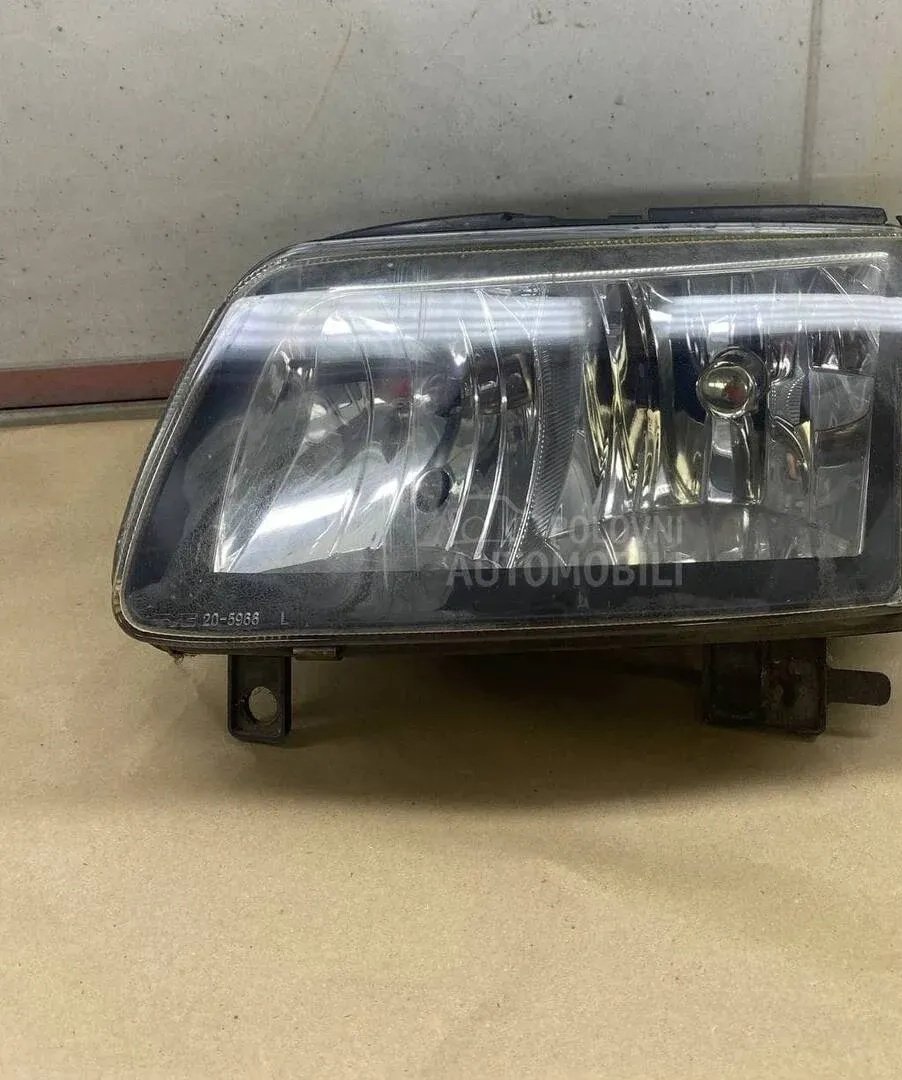 Front headlight VW Polo 1999-2001