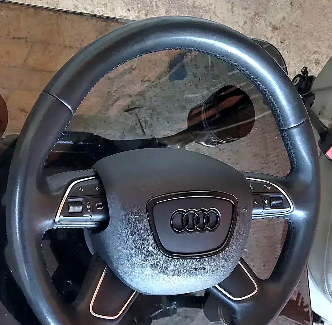 Volan Audi A3 8V Q3 8U