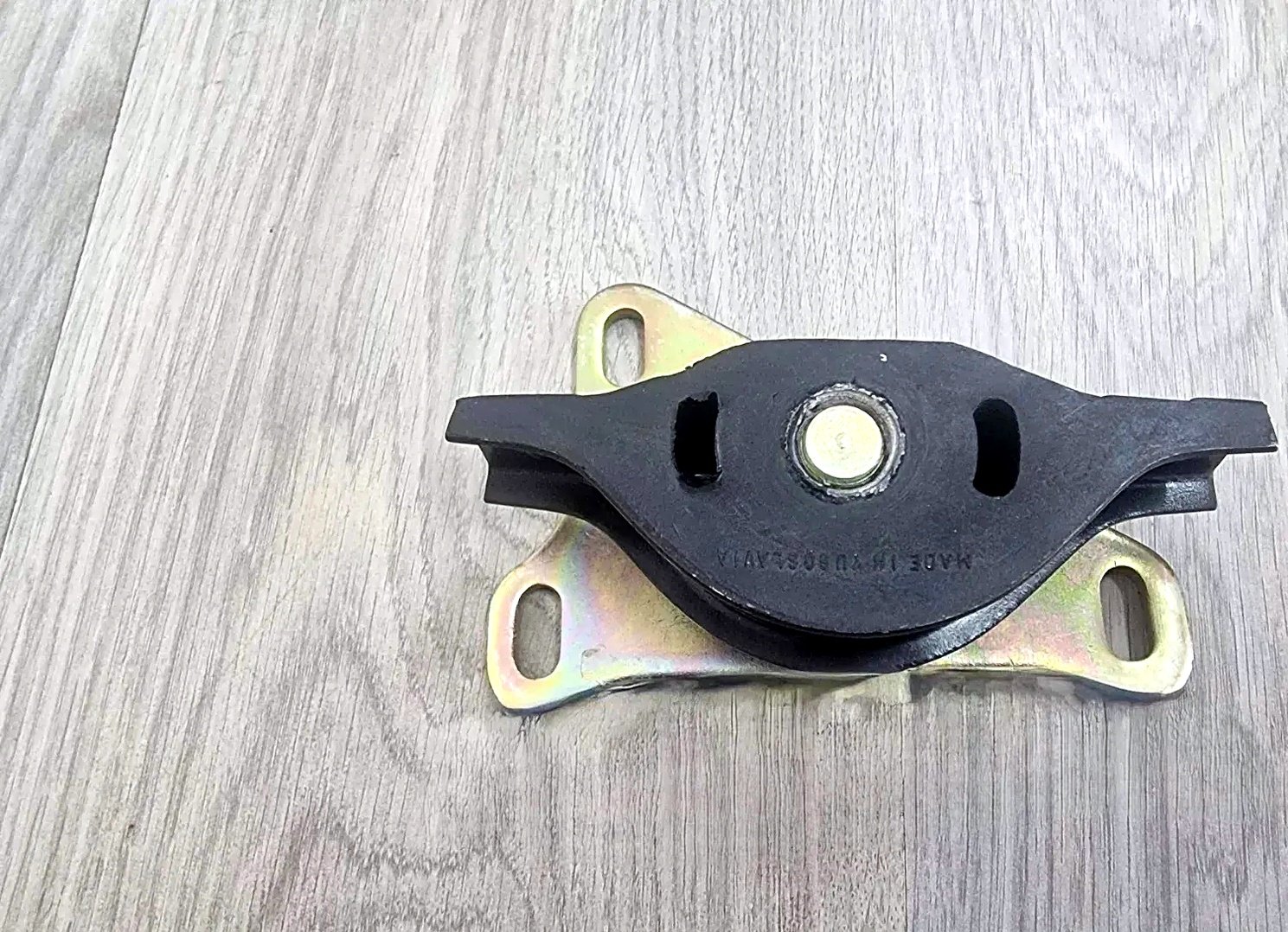 Engine mount bracket lower