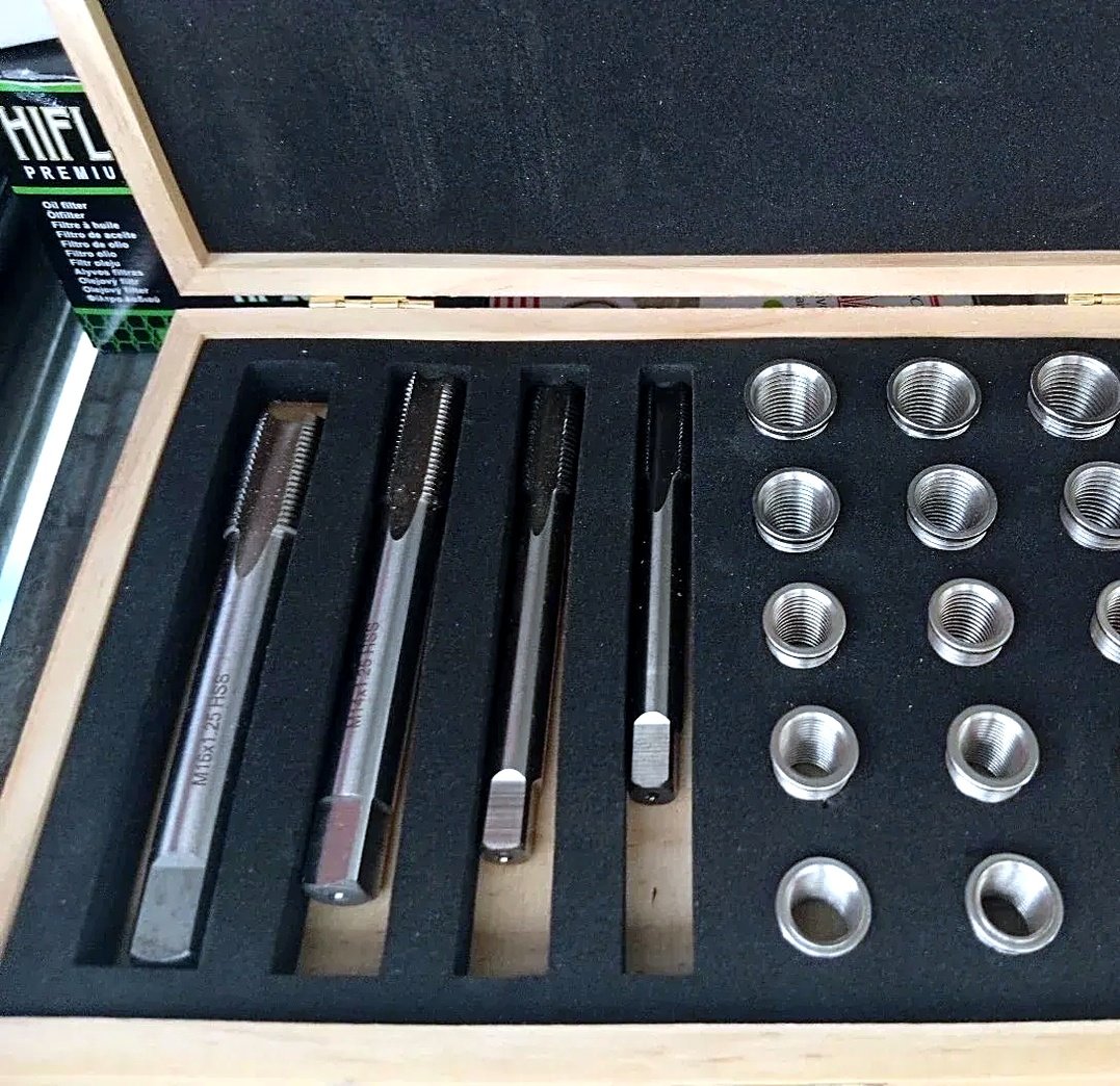 Thread repair tool for cylinder head motorcycle engine