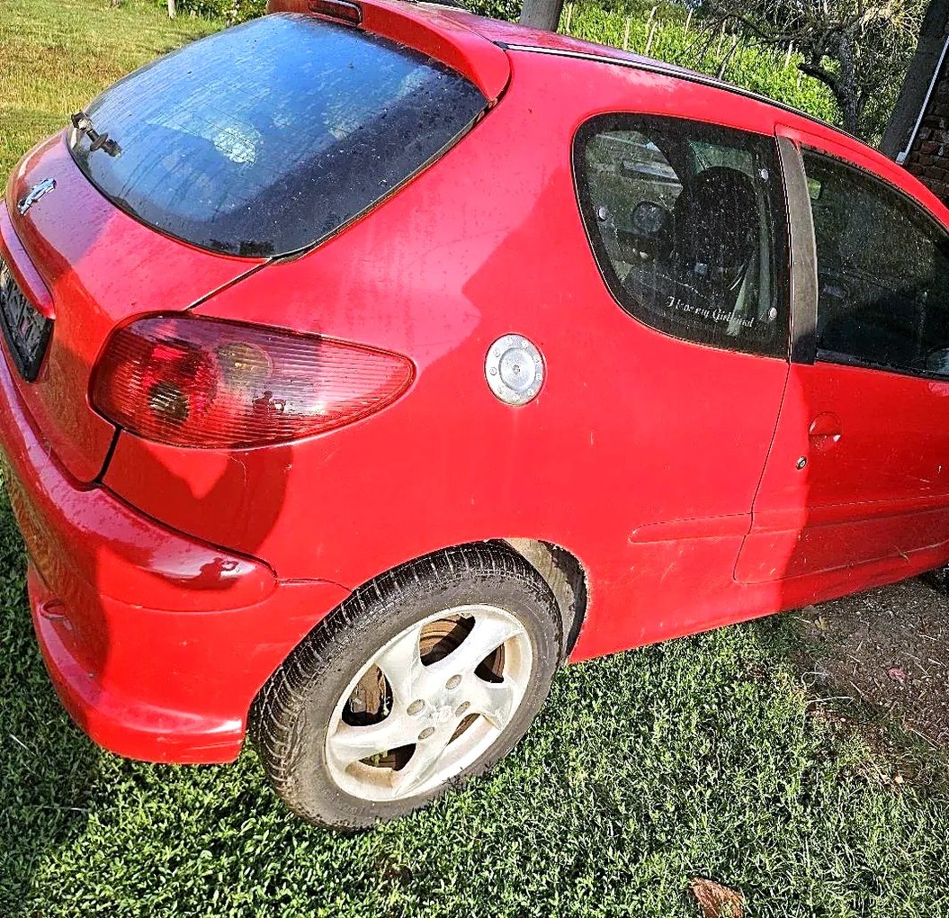 Rear tailgate boot lid Peugeot 206