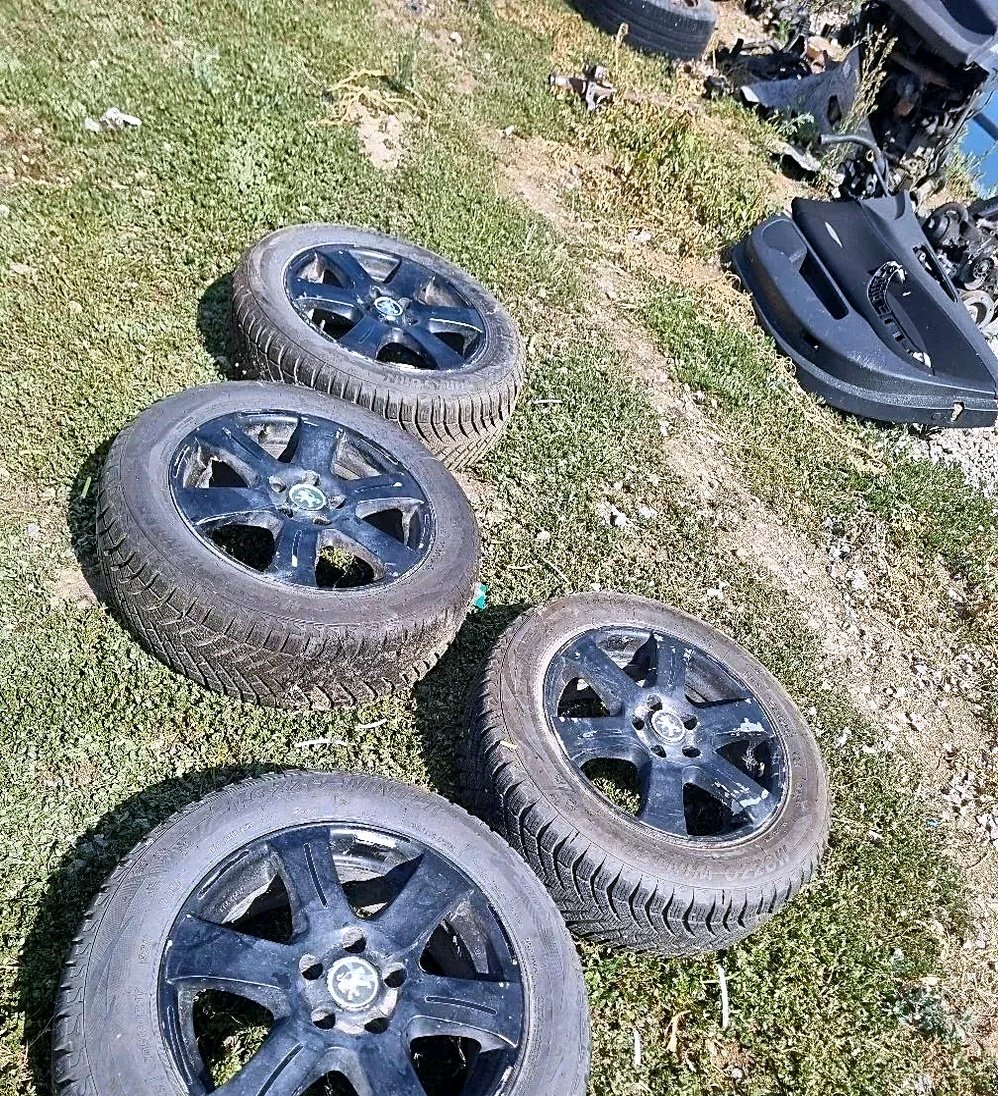 Felne i gume NOVE 16 205 60 16 novo 5x108