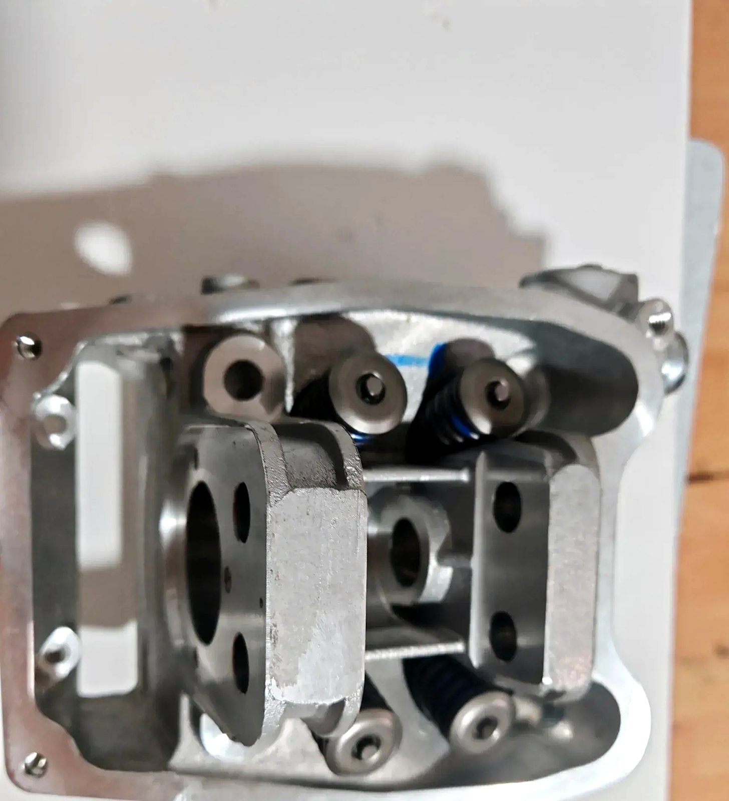 Glava motora Piaggio 500