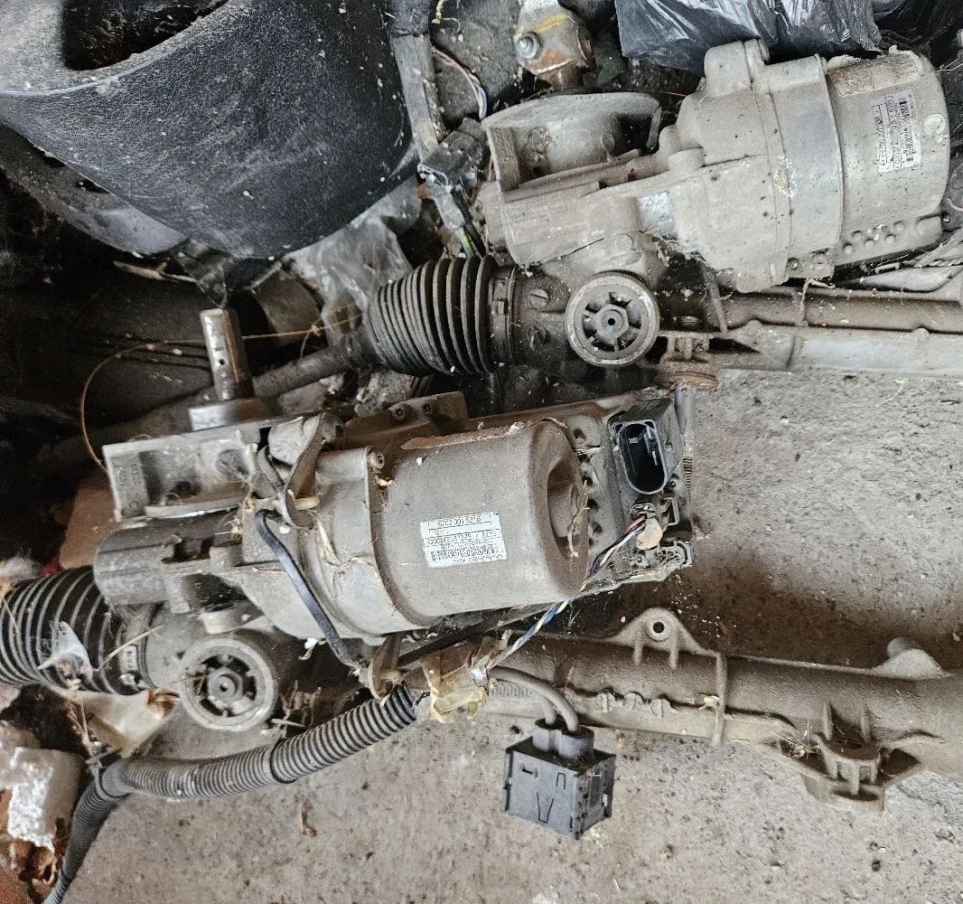 Steering rack Peugeot 207 1.4 VTi 1.6 THP turbo