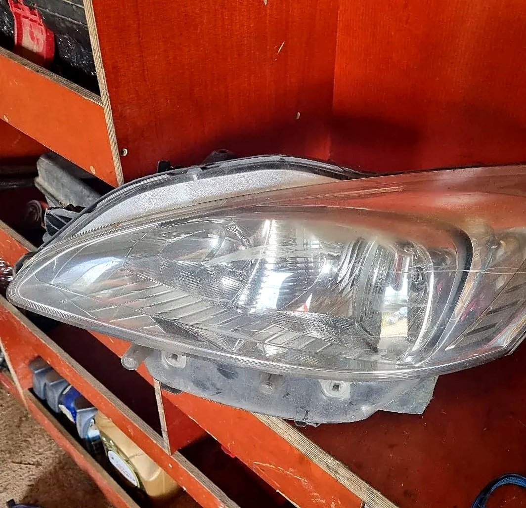 Left headlight Peugeot 508