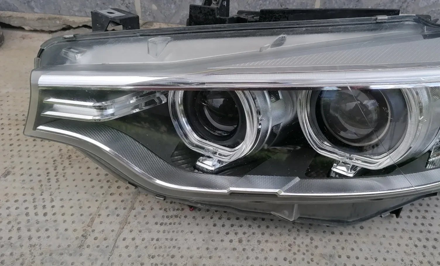 Front left xenon headlight BMW F32